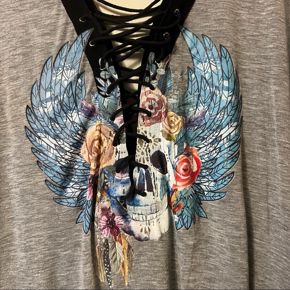 Floral Skull Lace T